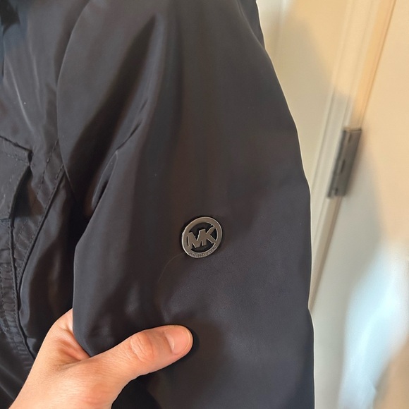 Michael Kors black button/buckle rain jacket with hood - Picture 3 of 9